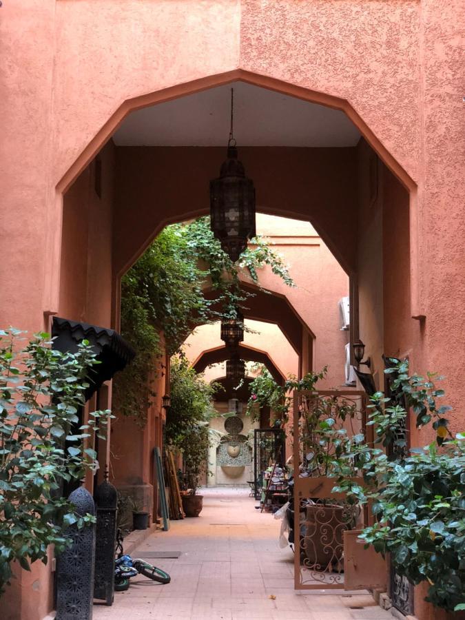Riad Ramona Lqariya Seyaheya Marrakesh Bagian luar foto