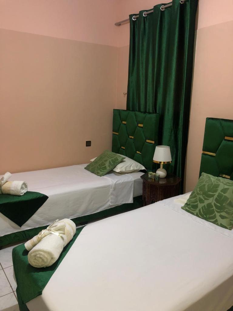 Riad Ramona Lqariya Seyaheya Marrakesh Ruang foto