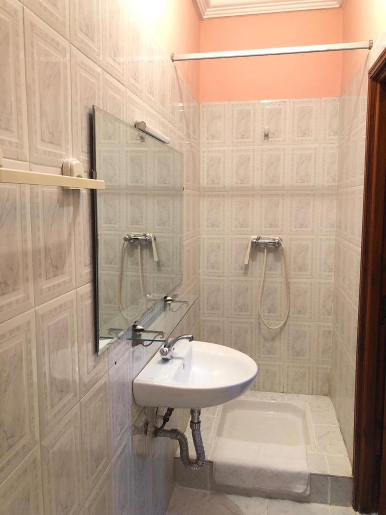 Riad Ramona Lqariya Seyaheya Marrakesh Ruang foto